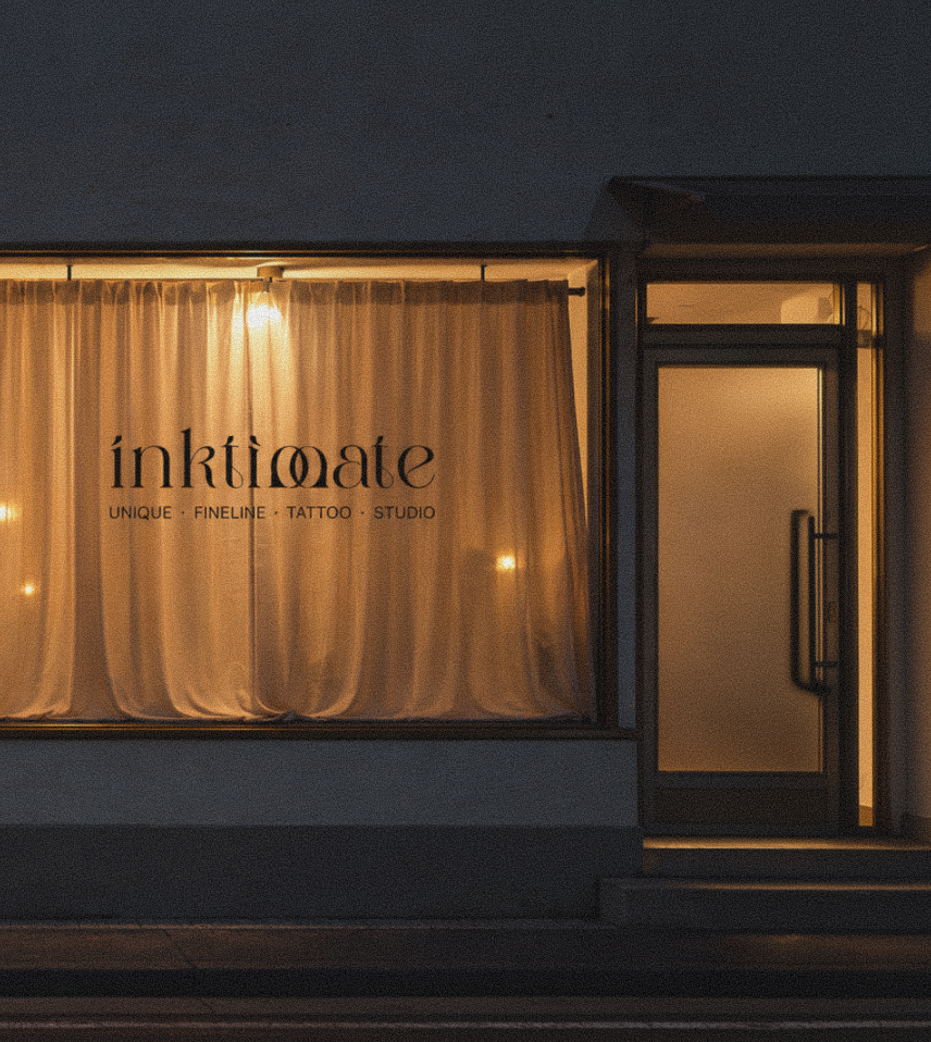 Ladenfront Inktimate bei Nacht